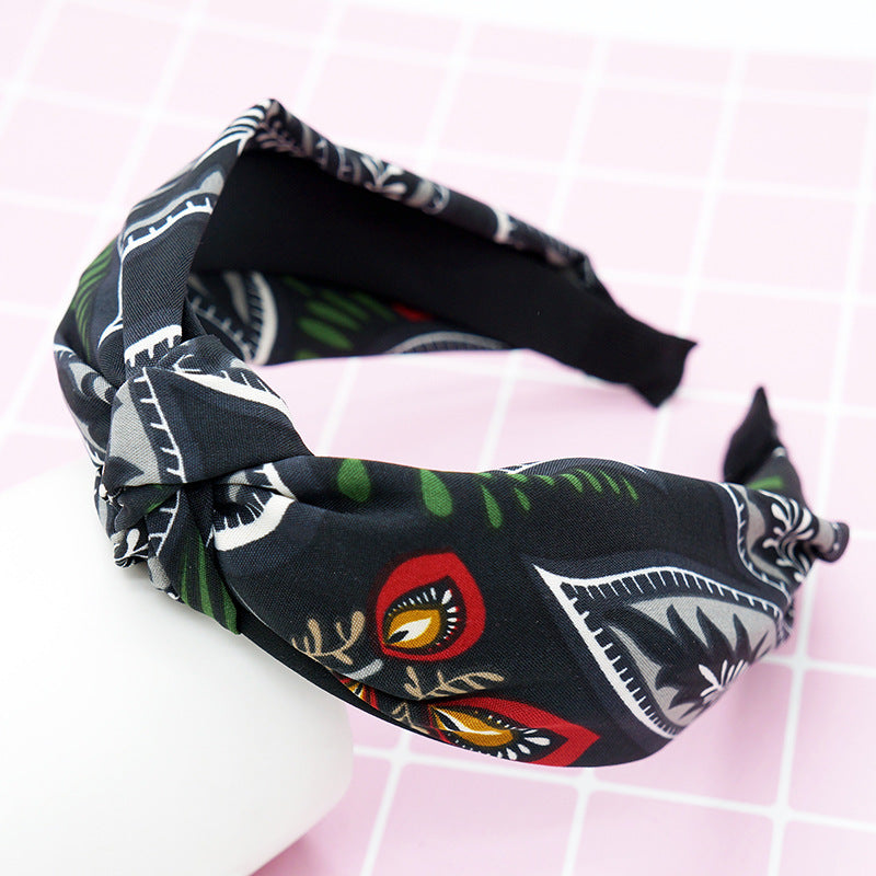 Literary stripe makeup headband