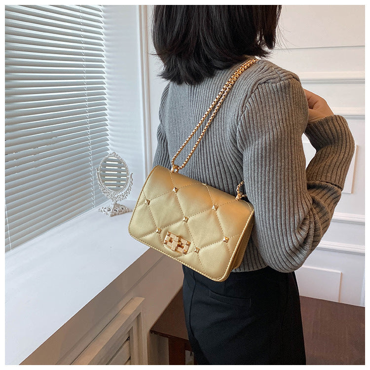 Summer Rivet Fashion Popular Chain Crossbody Shoulder Bag